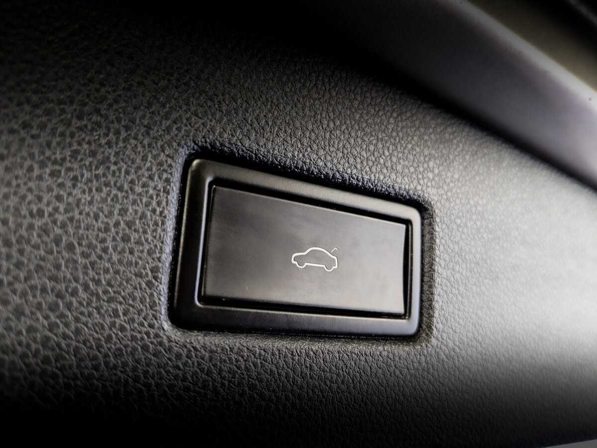 Volkswagen Tiguan с пробегом — 2020 год. Фото: #20