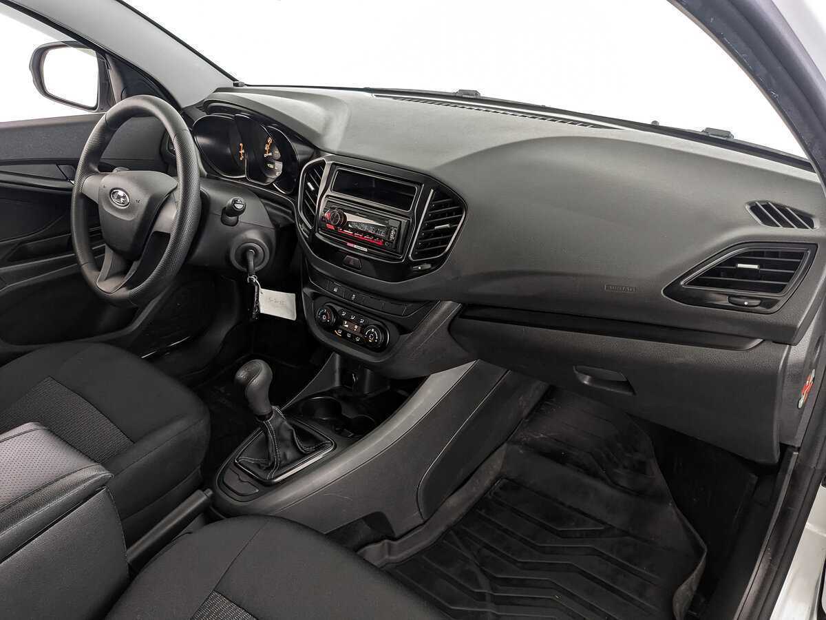 Lada (ВАЗ) Vesta с пробегом — 2021 год. Фото: #8