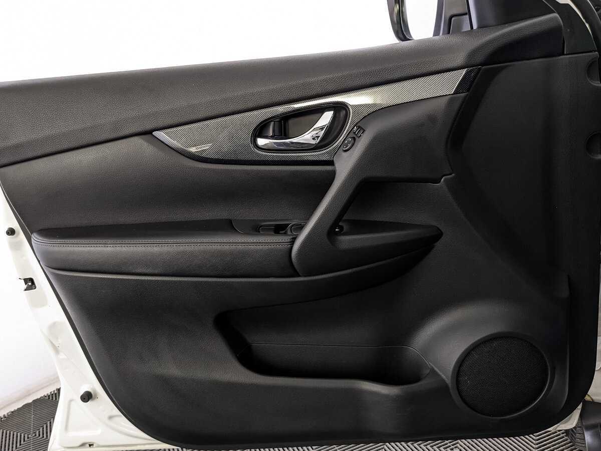 Nissan X-Trail с пробегом — 2015 год. Фото: #14