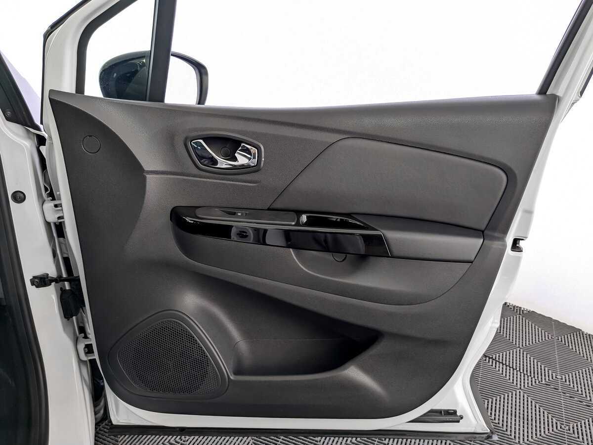 Renault Kaptur с пробегом — 2018 год. Фото: #19