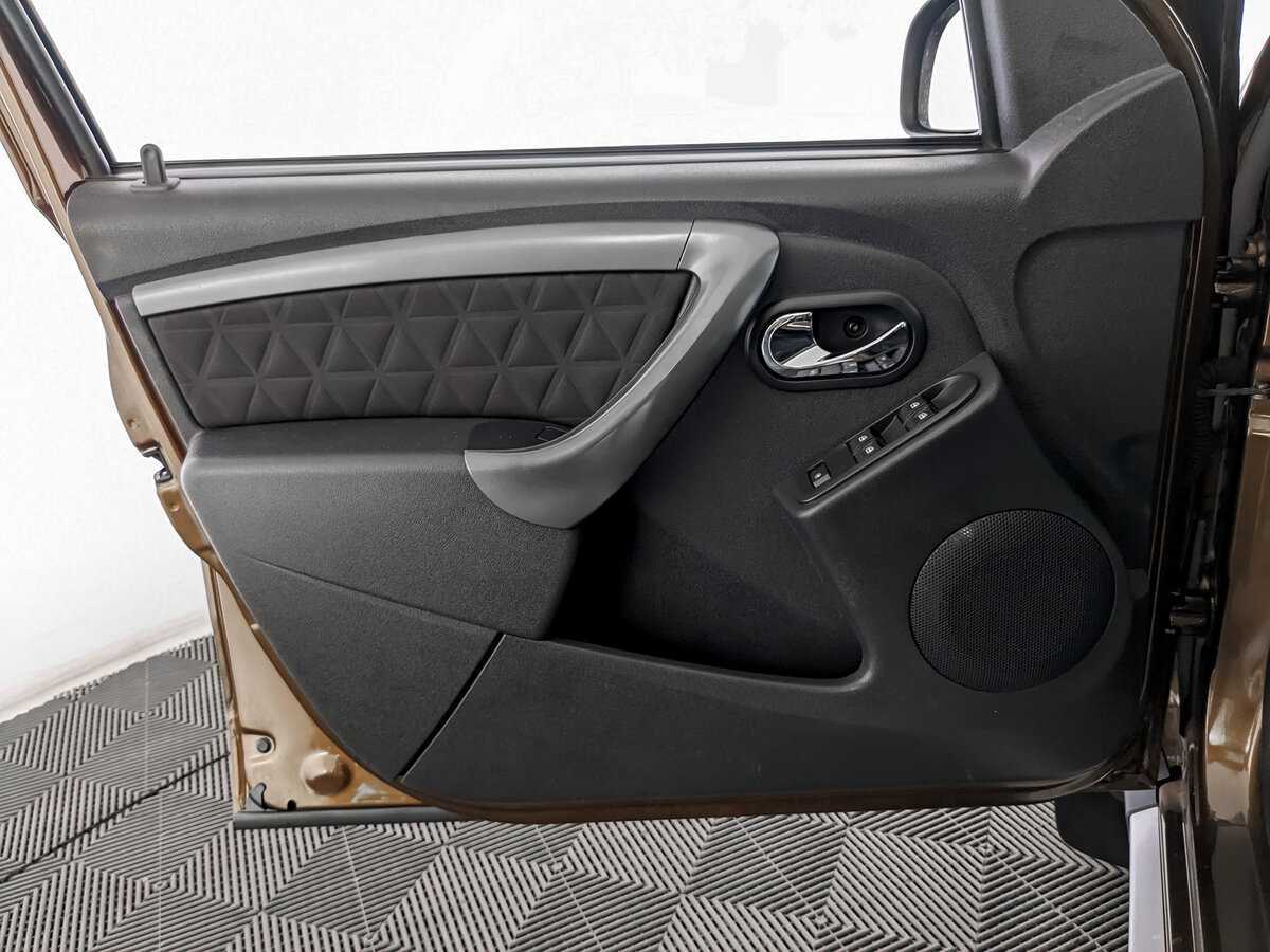 Renault Duster с пробегом — 2016 год. Фото: #14