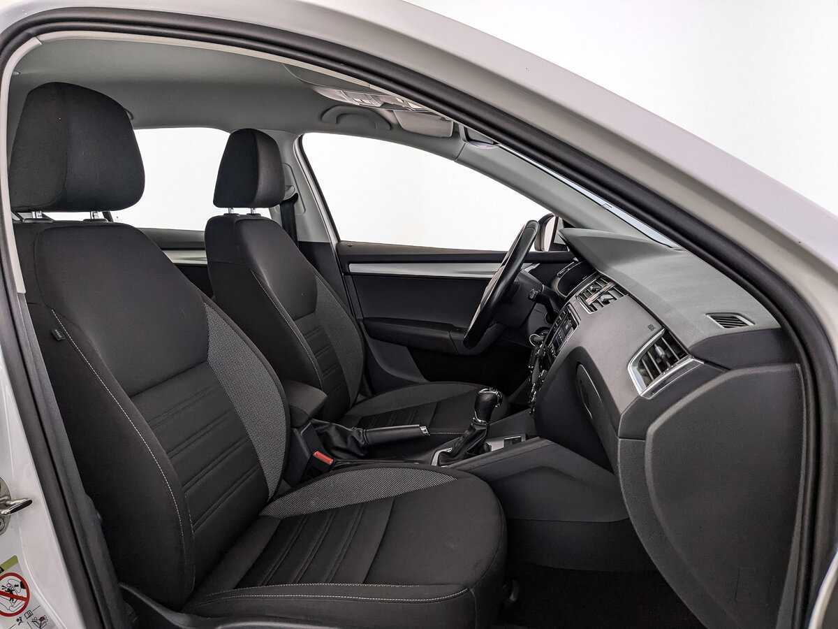 Skoda Octavia с пробегом — 2020 год. Фото: #18
