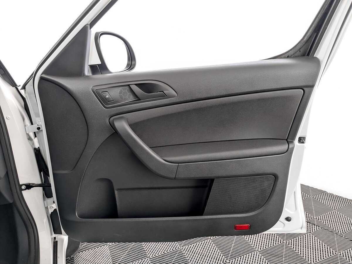 Skoda Yeti с пробегом — 2014 год. Фото: #19