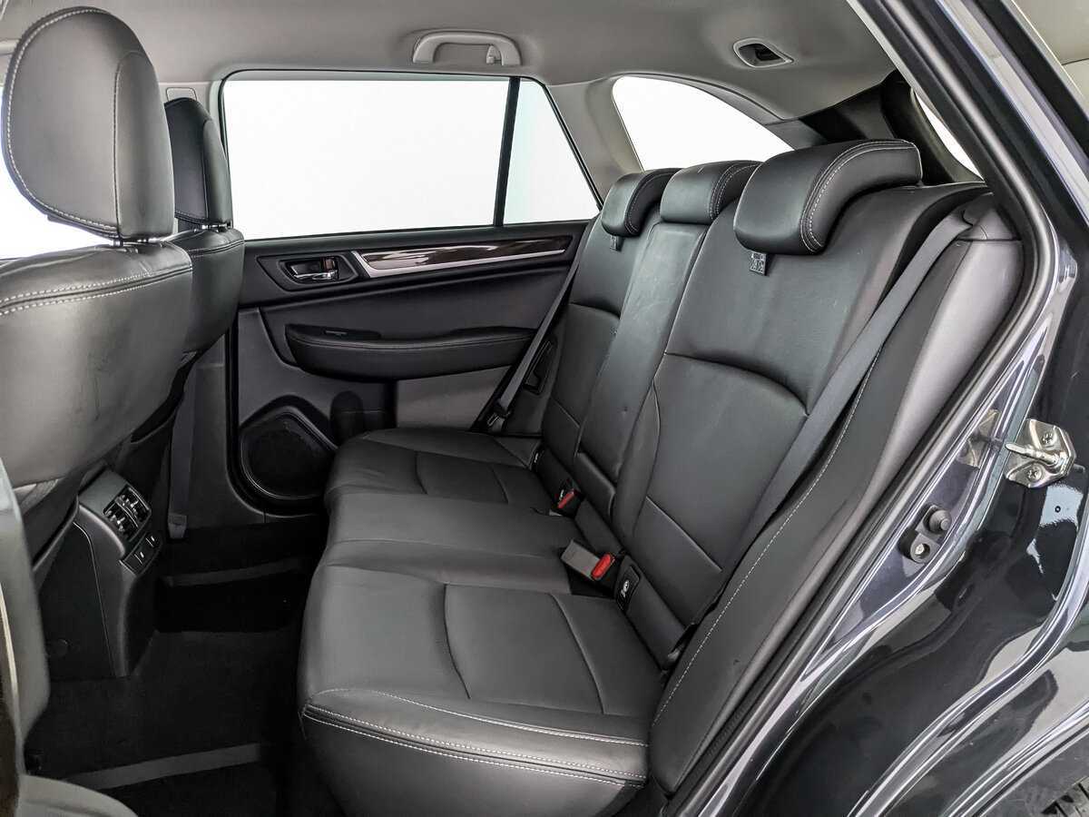 Subaru Outback с пробегом — 2017 год. Фото: #8