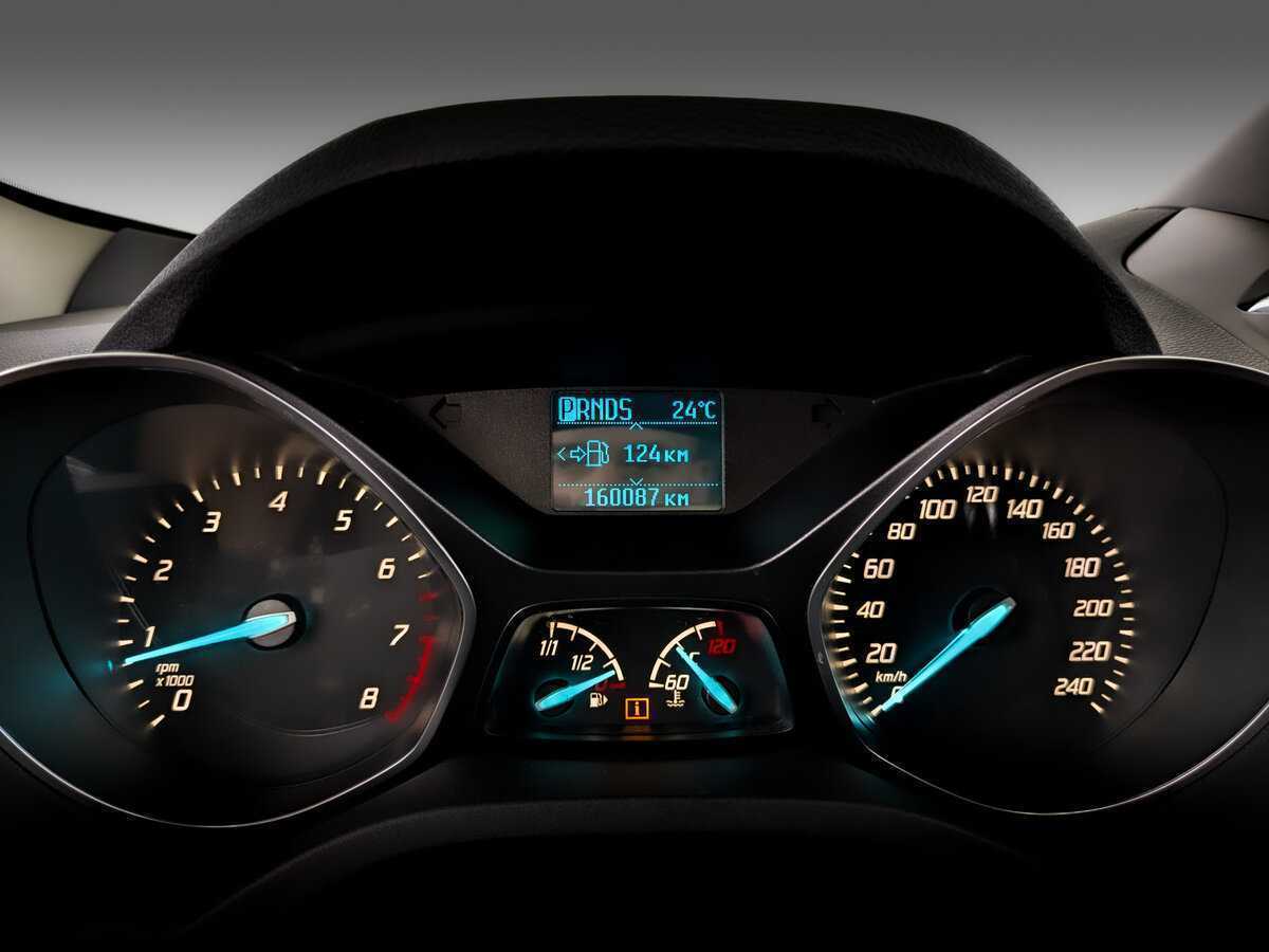 Ford Kuga с пробегом — 2016 год. Фото: #10