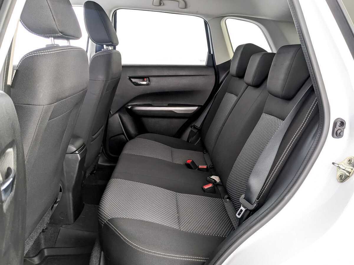 Suzuki Vitara с пробегом — 2020 год. Фото: #9