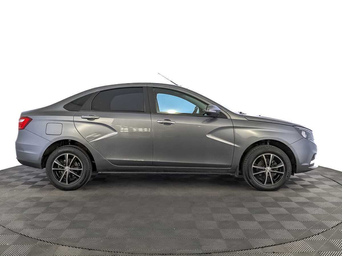 Lada (ВАЗ) Vesta с пробегом — 2020 год. Фото: #3