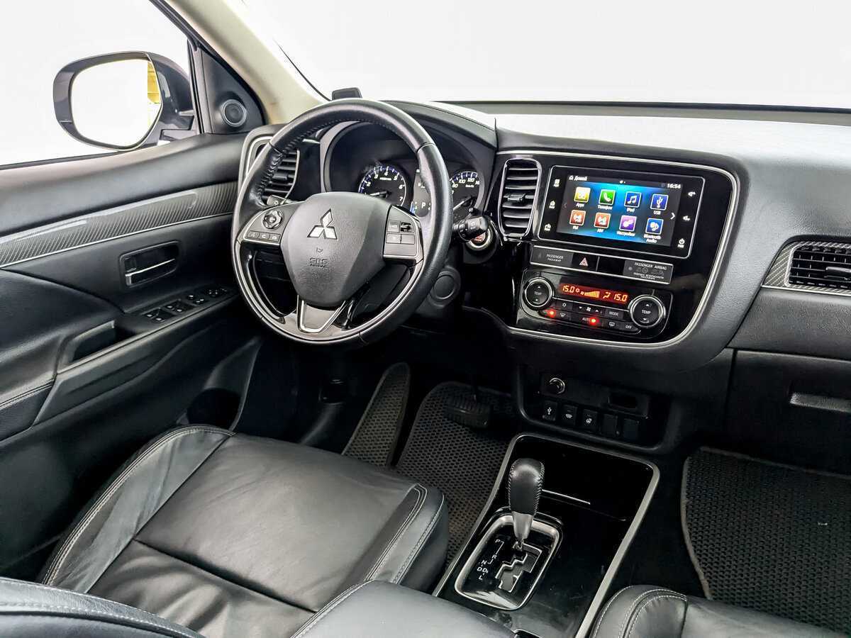 Mitsubishi Outlander с пробегом — 2019 год. Фото: #23