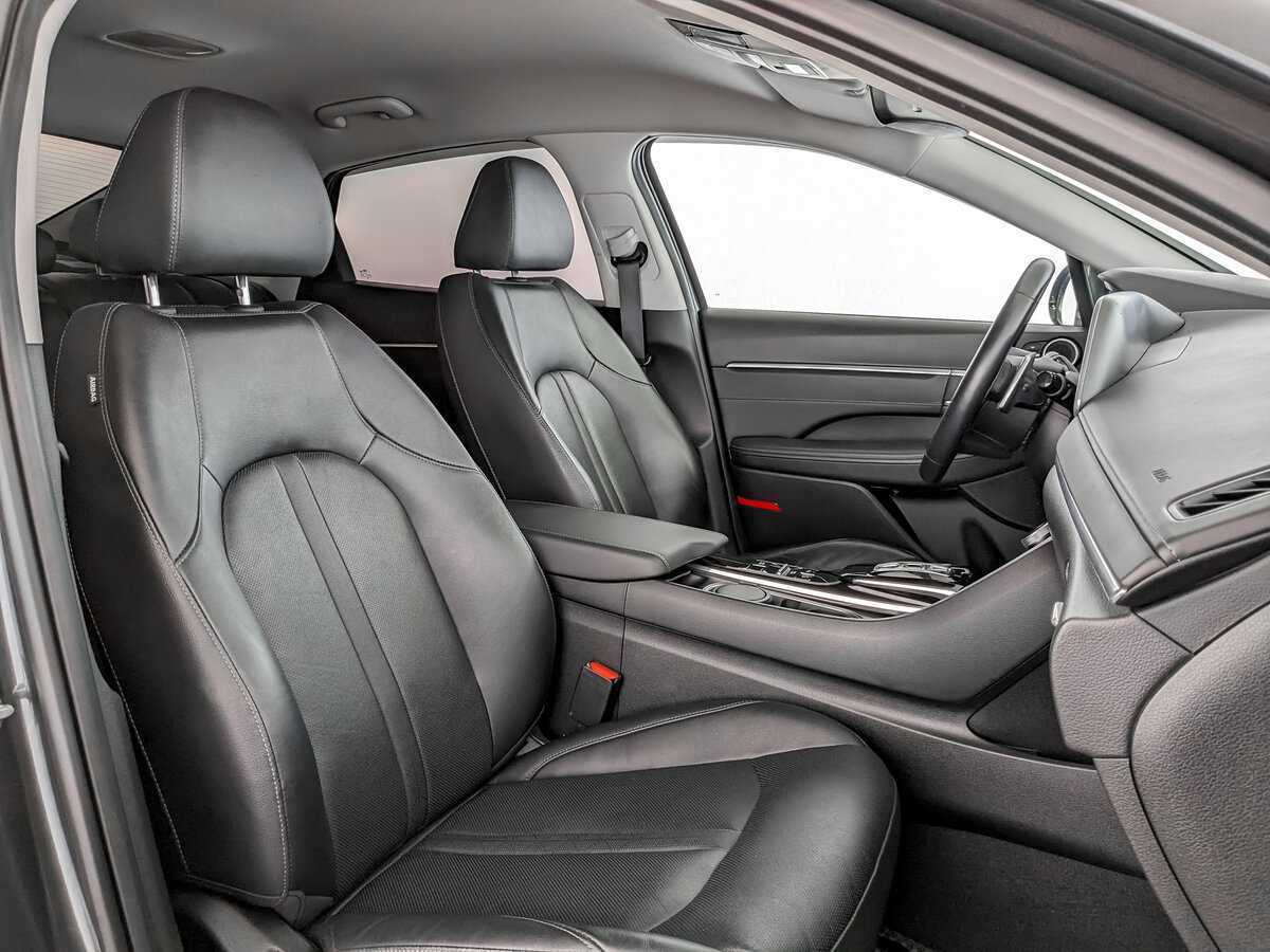 Hyundai Sonata с пробегом — 2021 год. Фото: #19