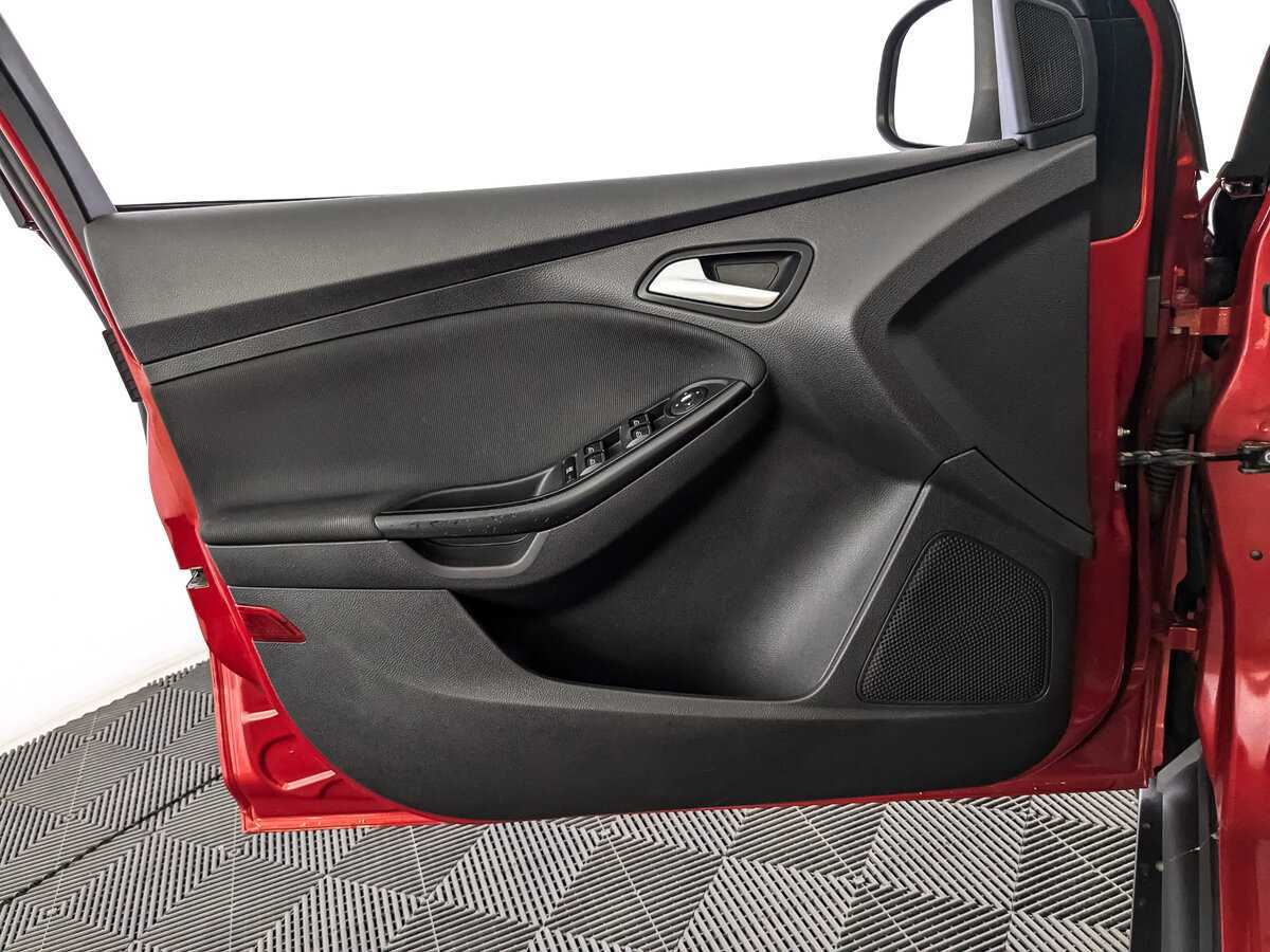 Ford Focus с пробегом — 2012 год. Фото: #14