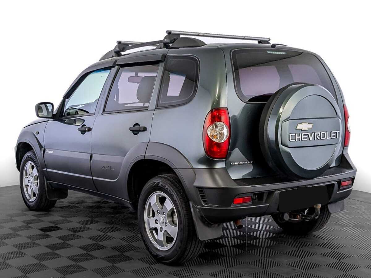 Chevrolet Niva с пробегом — 2017 год. Фото: #6