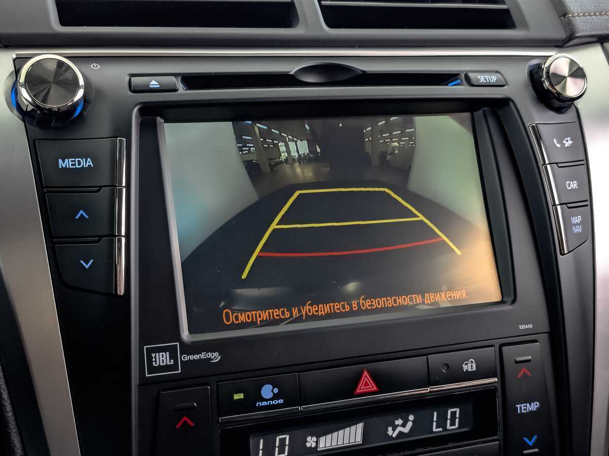 Toyota Camry с пробегом — 2016 год. Фото: #21