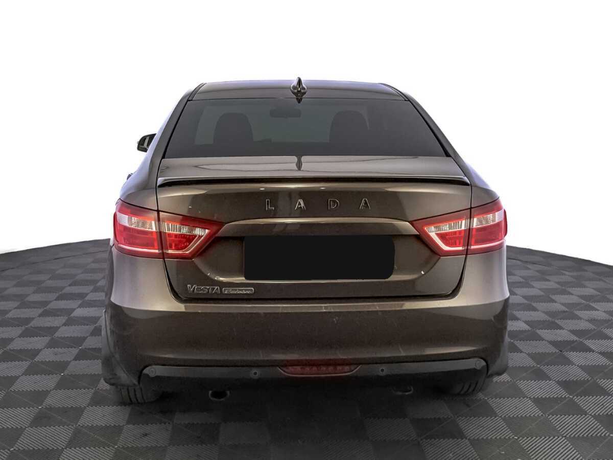 Lada (ВАЗ) Vesta с пробегом — 2019 год. Фото: #5