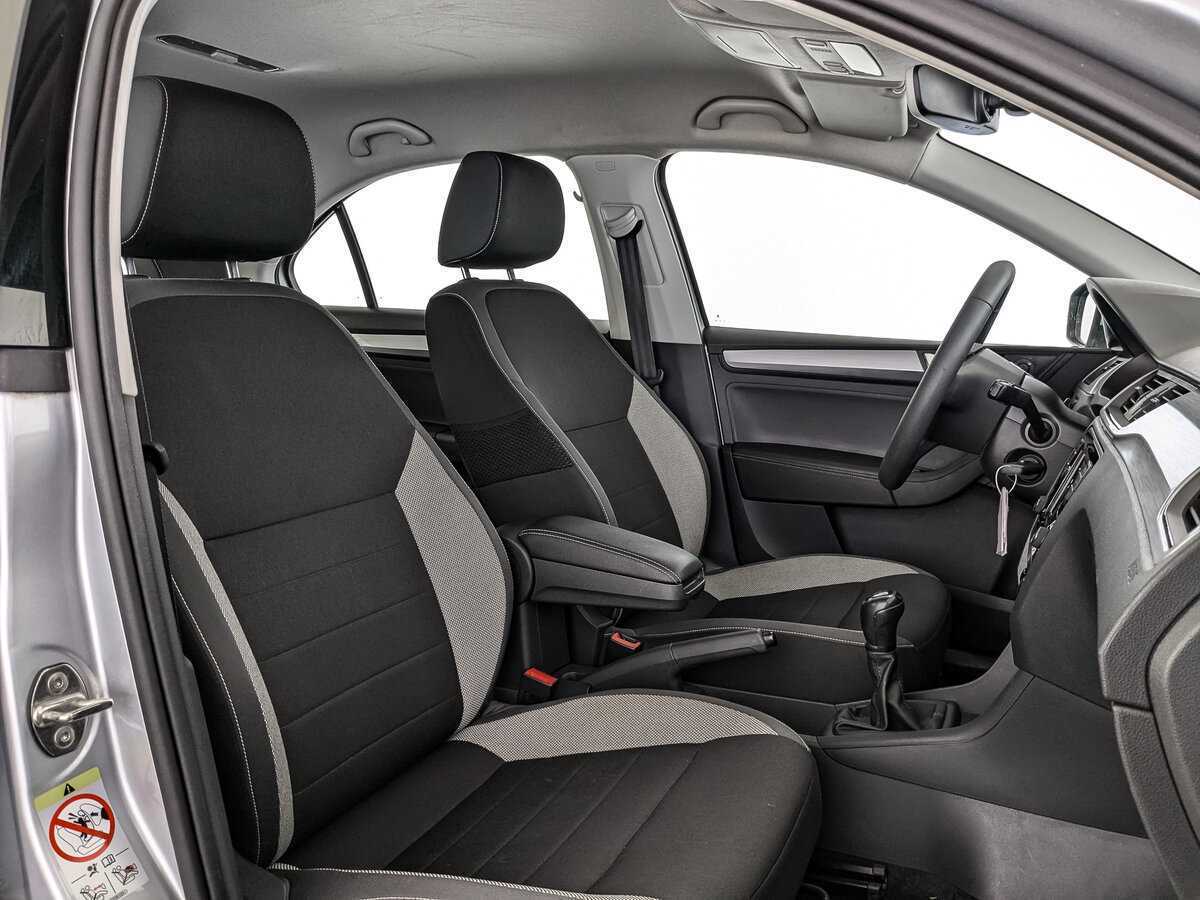 Skoda Rapid с пробегом — 2018 год. Фото: #19