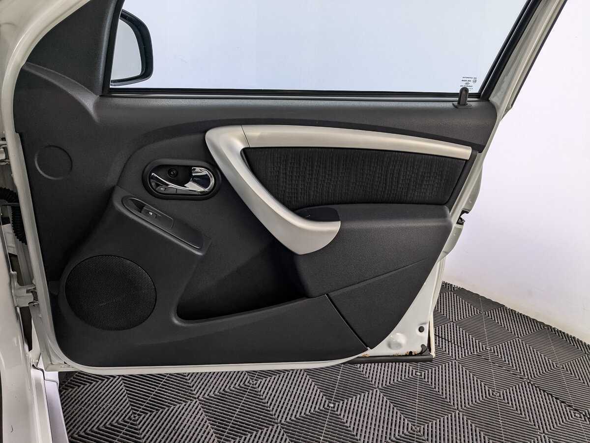 Nissan Terrano с пробегом — 2015 год. Фото: #19