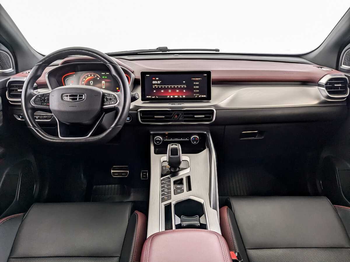 Geely Coolray с пробегом — 2021 год. Фото: #11