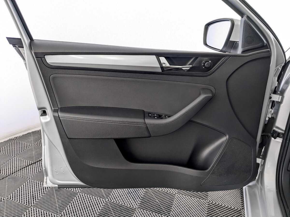 Skoda Rapid с пробегом — 2018 год. Фото: #14