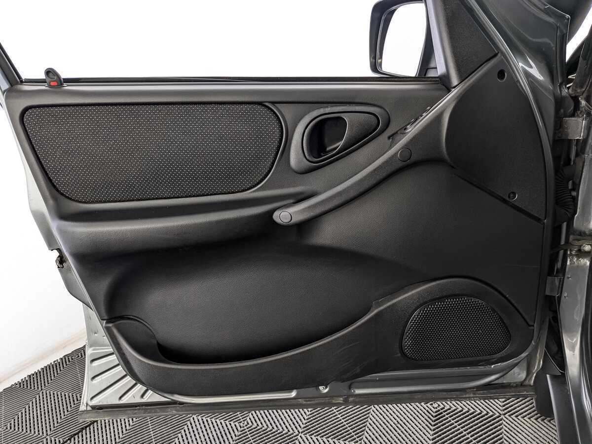 Chevrolet Niva с пробегом — 2019 год. Фото: #14