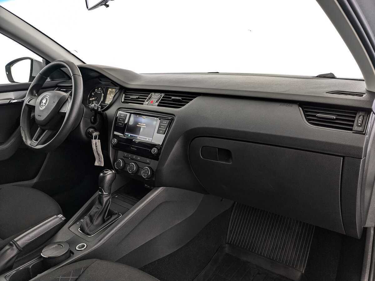 Skoda Octavia с пробегом — 2017 год. Фото: #8