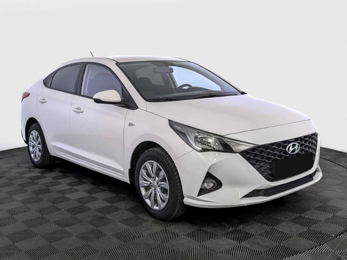 Hyundai Solaris с пробегом — 2022 год. Фото: #2