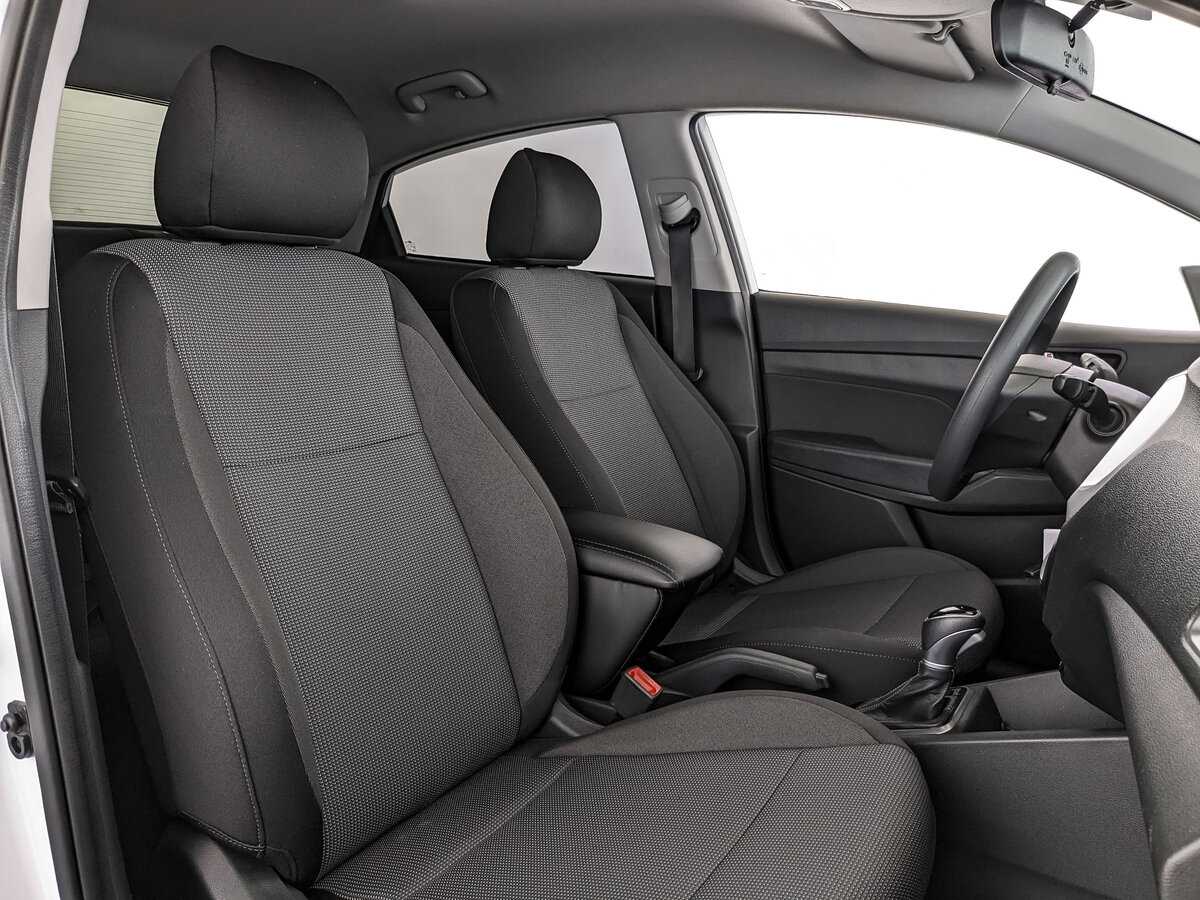 Hyundai Solaris с пробегом — 2022 год. Фото: #19