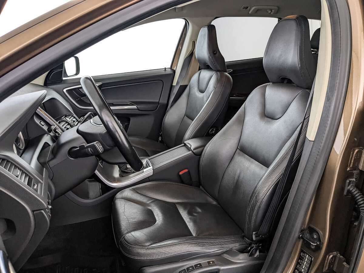 Volvo XC60 с пробегом — 2012 год. Фото: #15