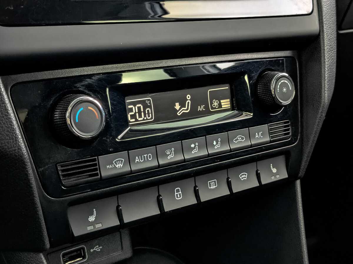 Skoda Rapid с пробегом — 2018 год. Фото: #20