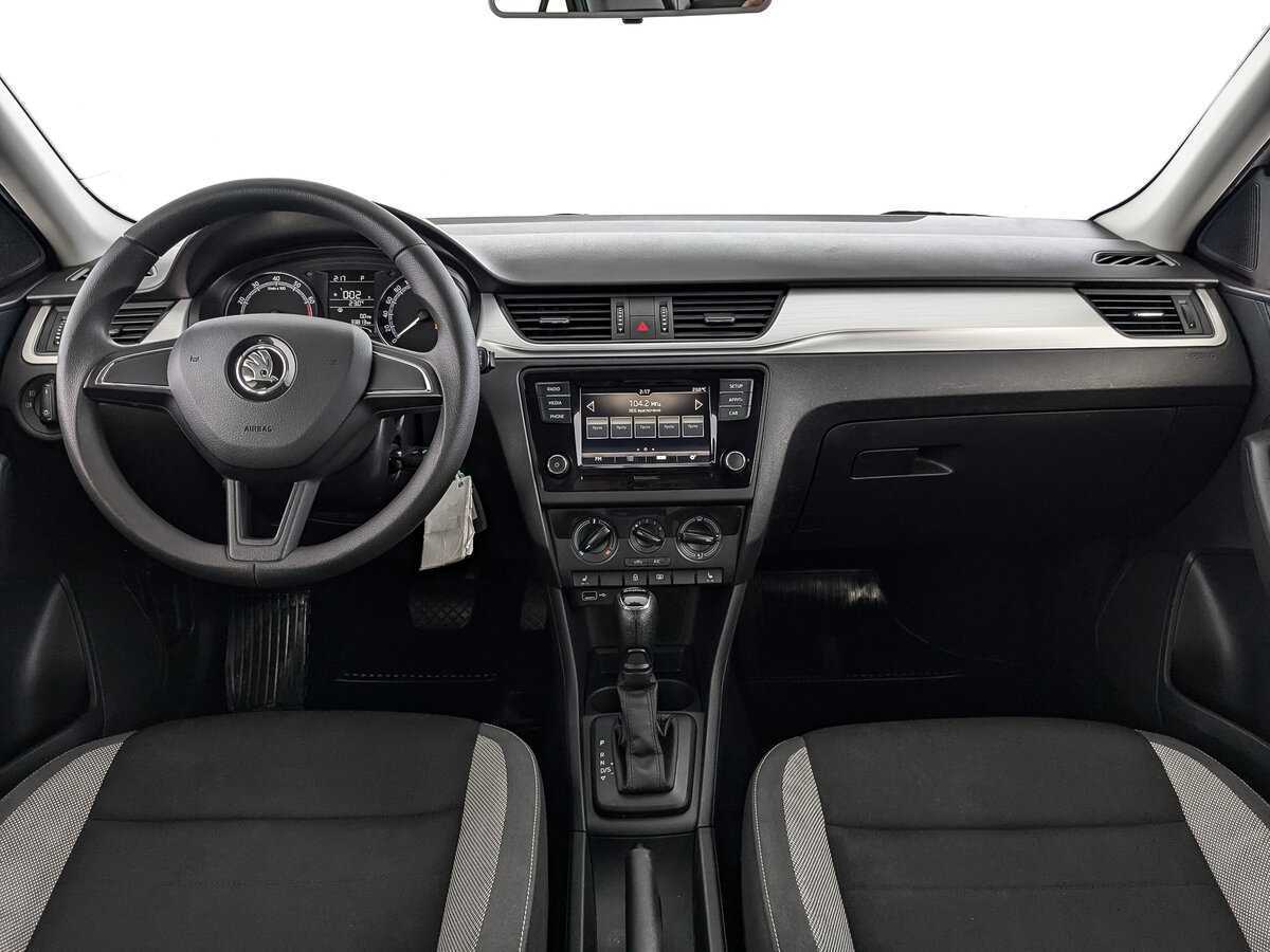 Skoda Rapid с пробегом — 2019 год. Фото: #9