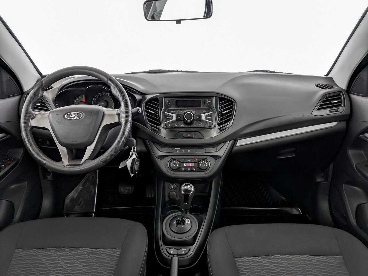 Lada (ВАЗ) Vesta с пробегом — 2016 год. Фото: #11