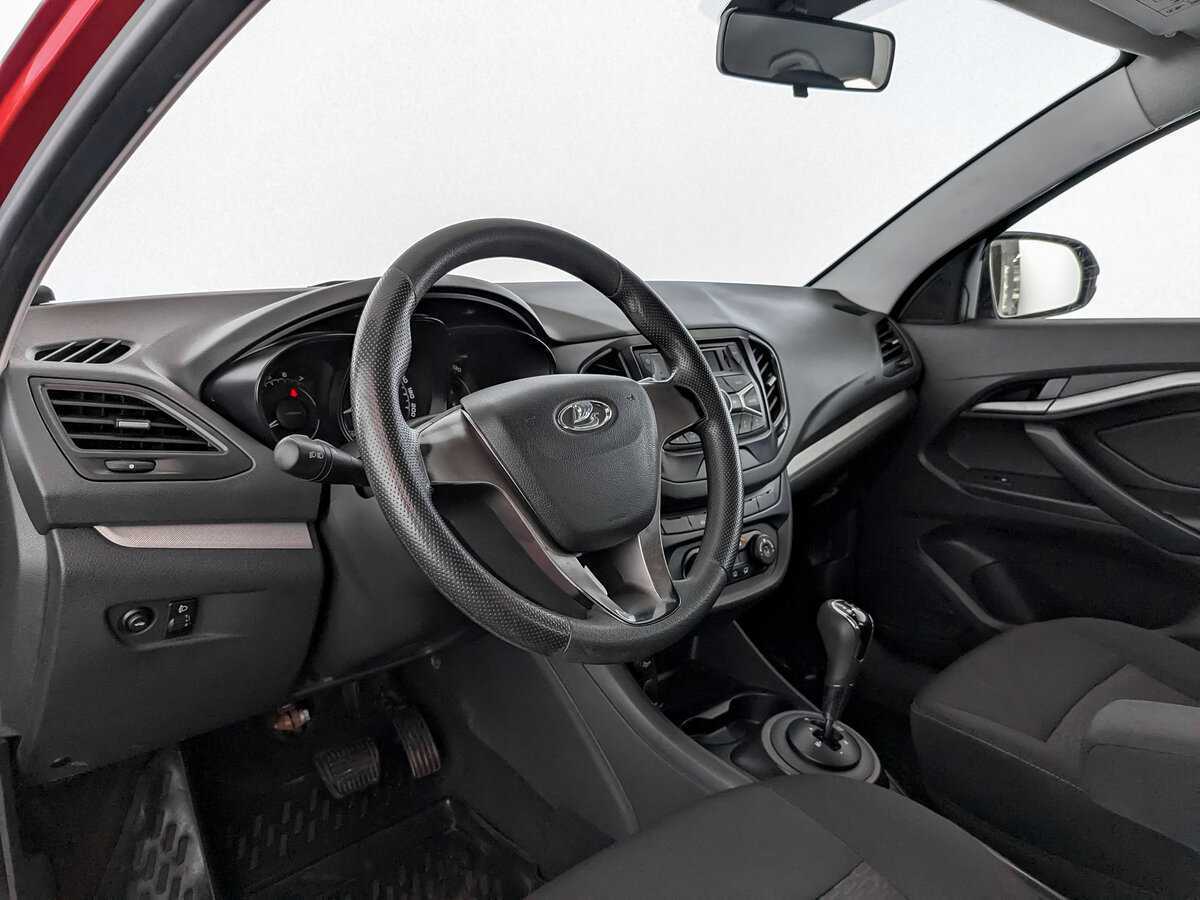 Lada (ВАЗ) Vesta с пробегом — 2016 год. Фото: #13