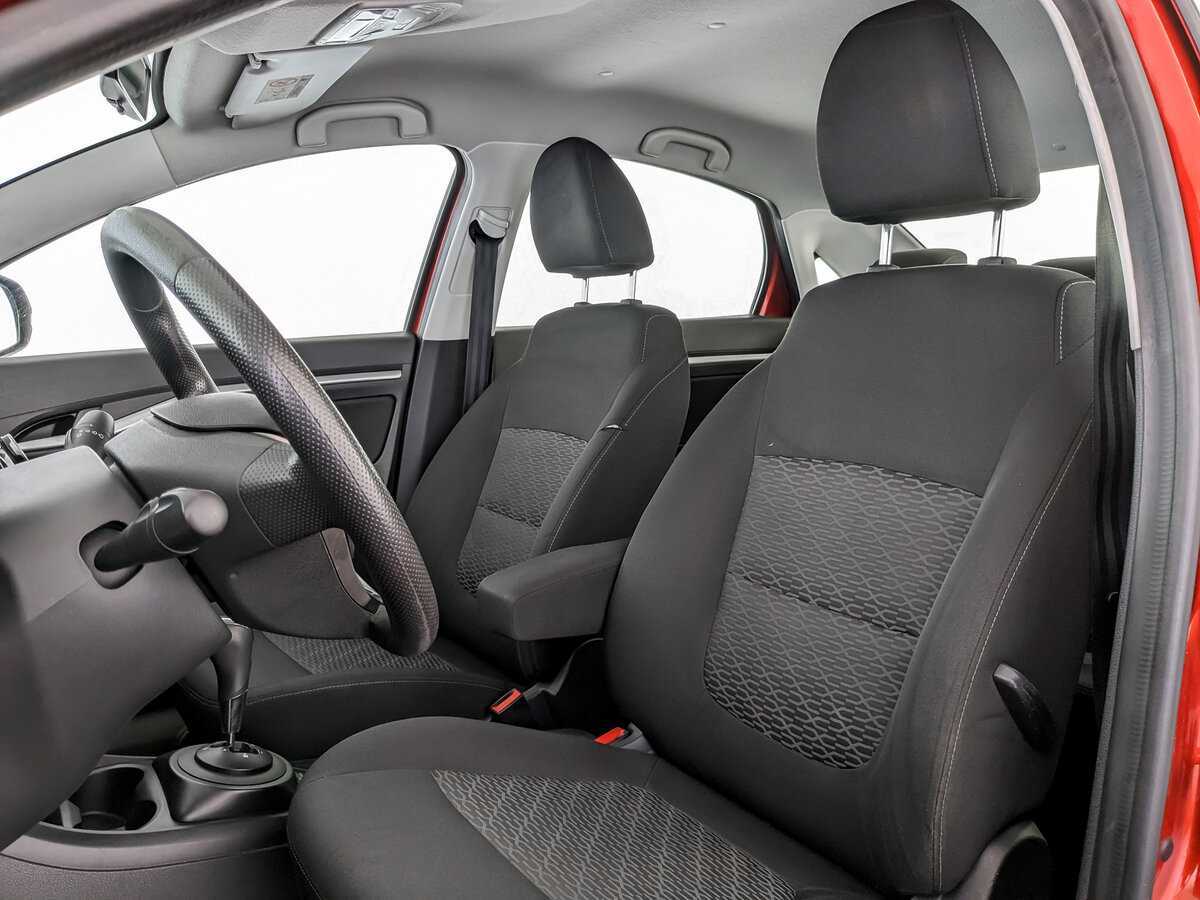 Lada (ВАЗ) Vesta с пробегом — 2016 год. Фото: #15