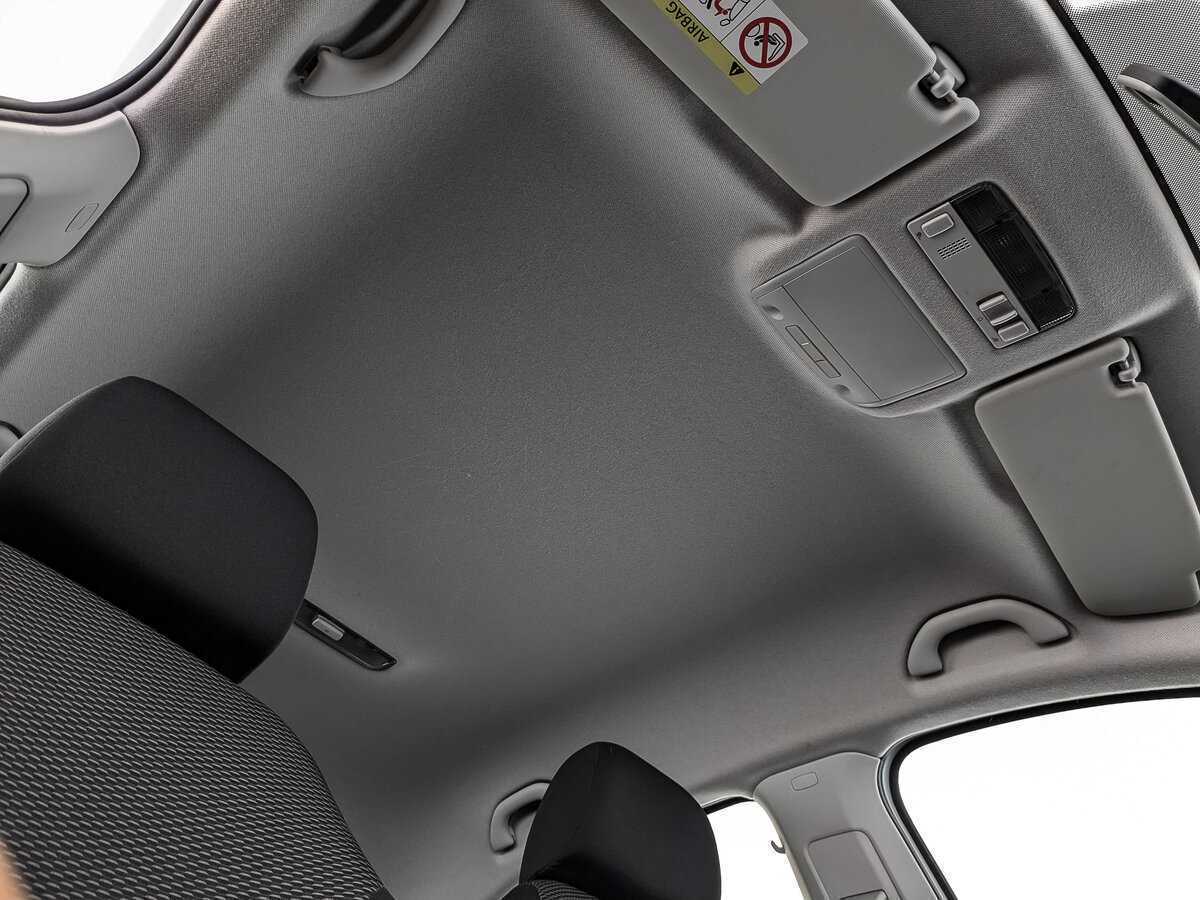 Volkswagen Polo с пробегом — 2020 год. Фото: #18