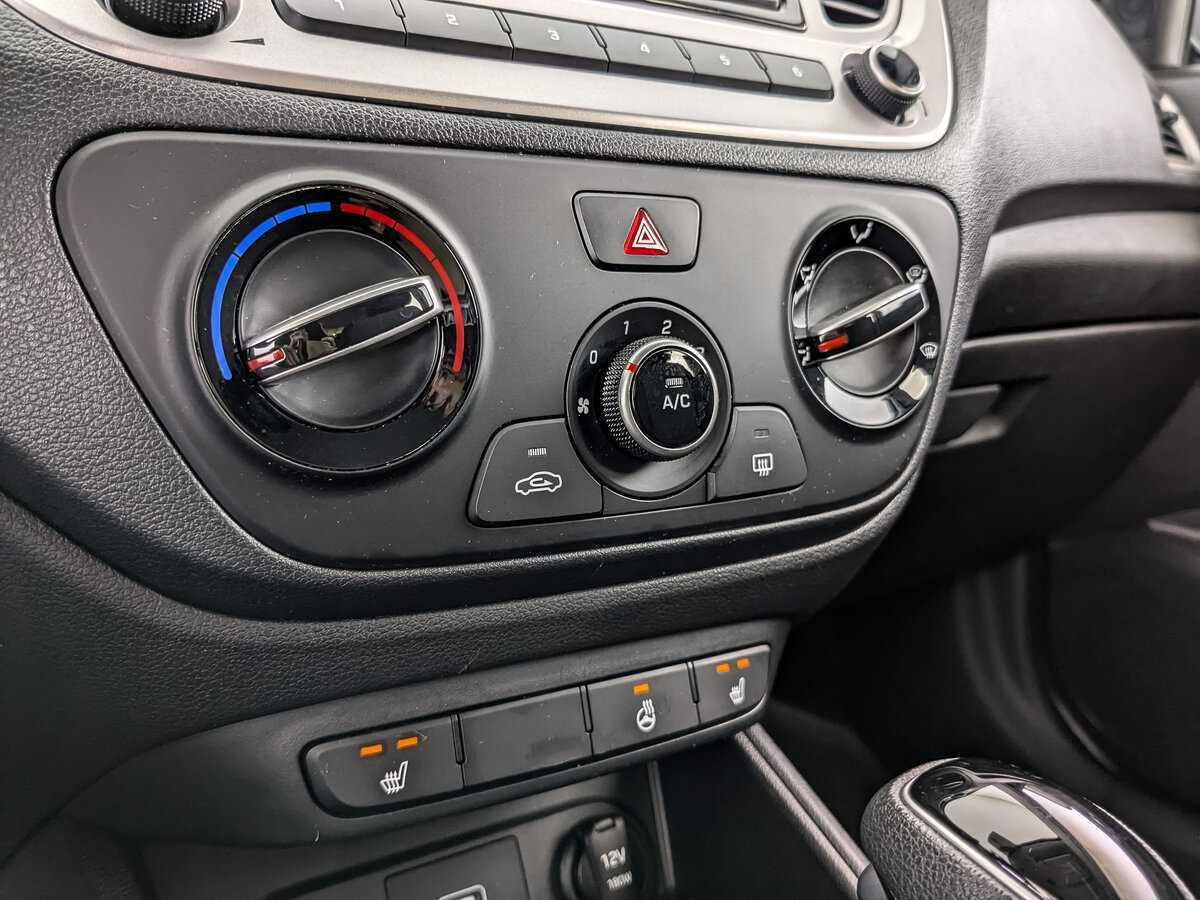 Hyundai Solaris с пробегом — 2019 год. Фото: #16