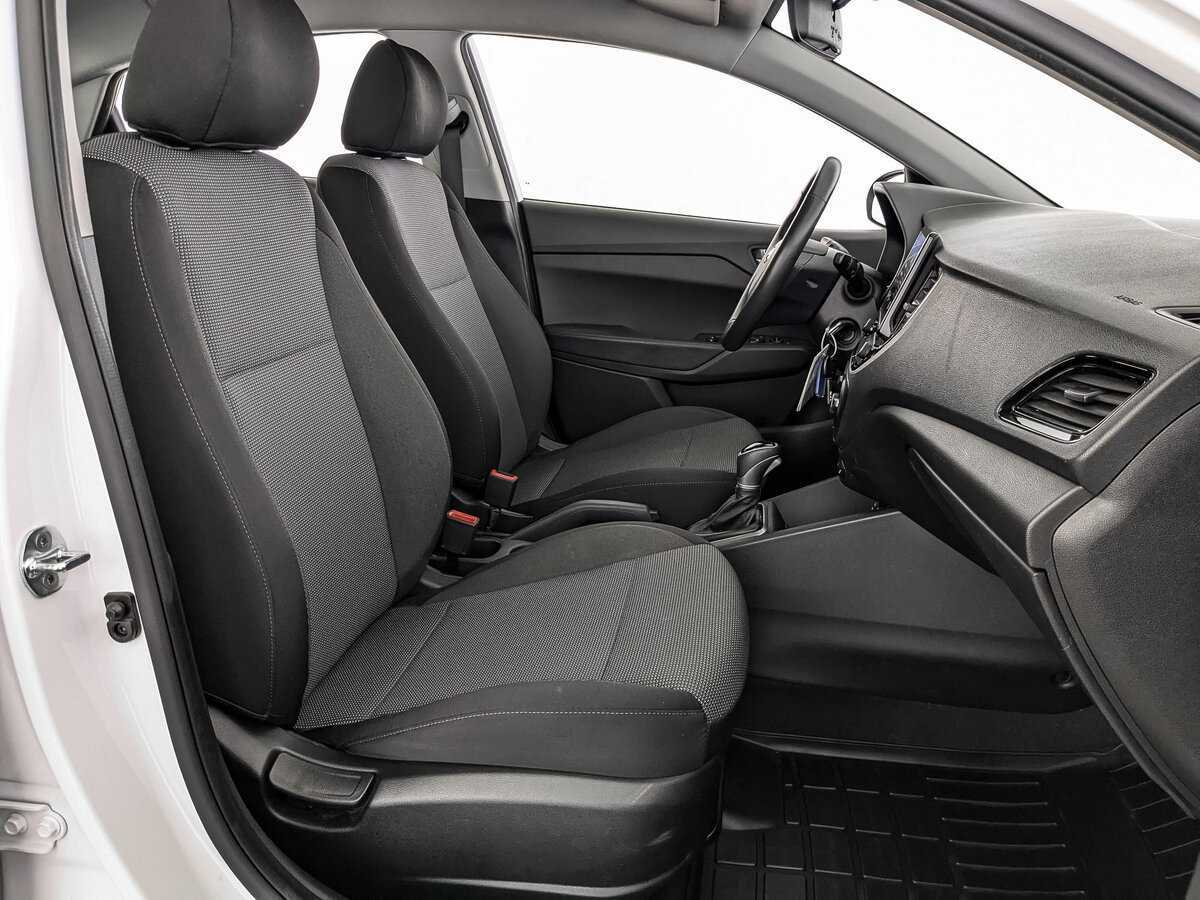 Hyundai Solaris с пробегом — 2021 год. Фото: #18