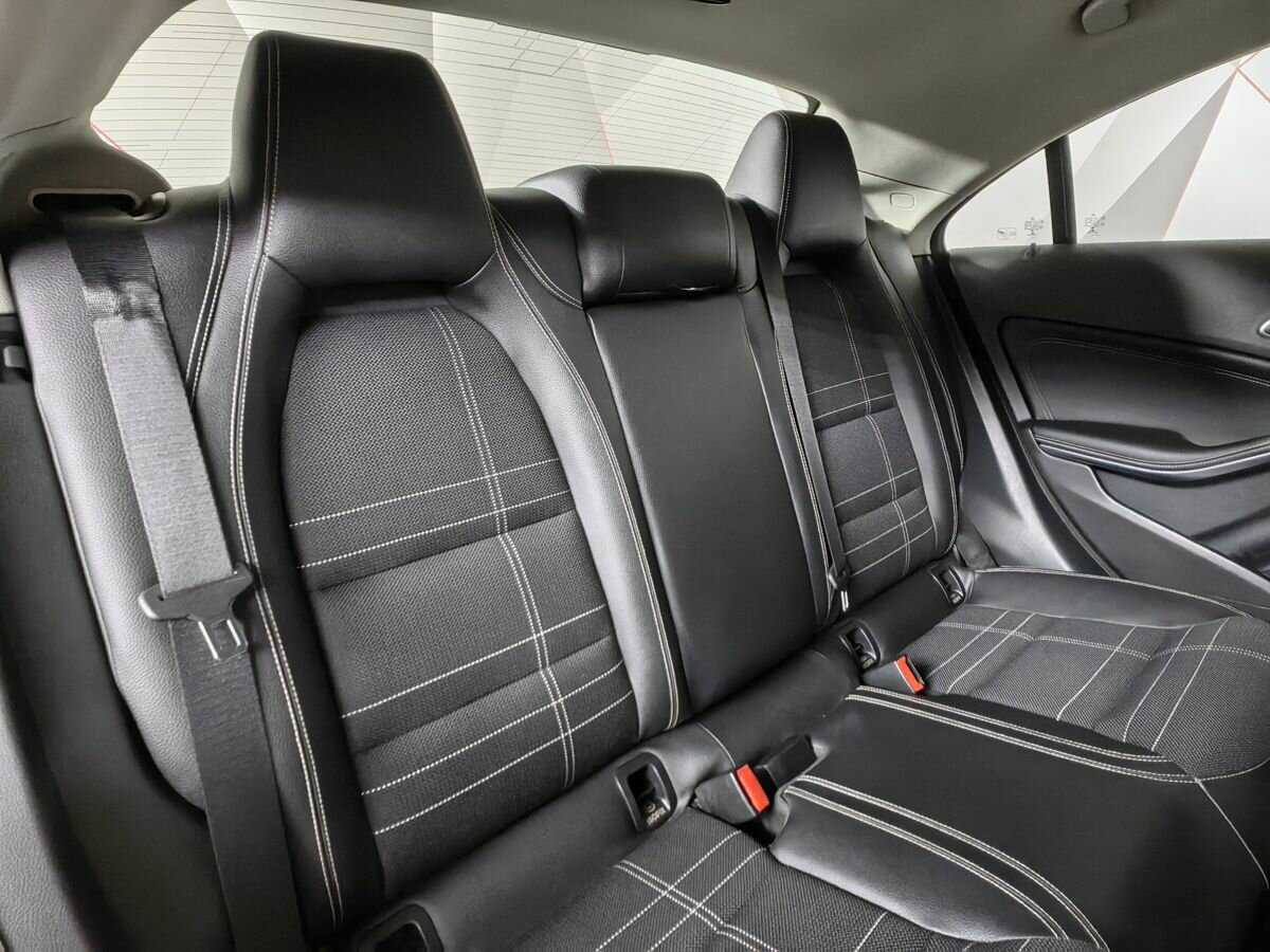 Mercedes-Benz CLA с пробегом — 2013 год. Фото: #12