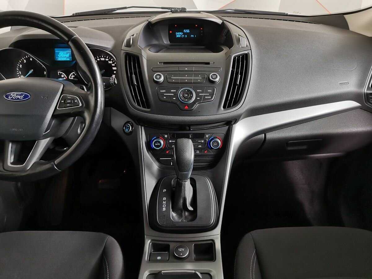 Ford Kuga с пробегом — 2017 год. Фото: #10