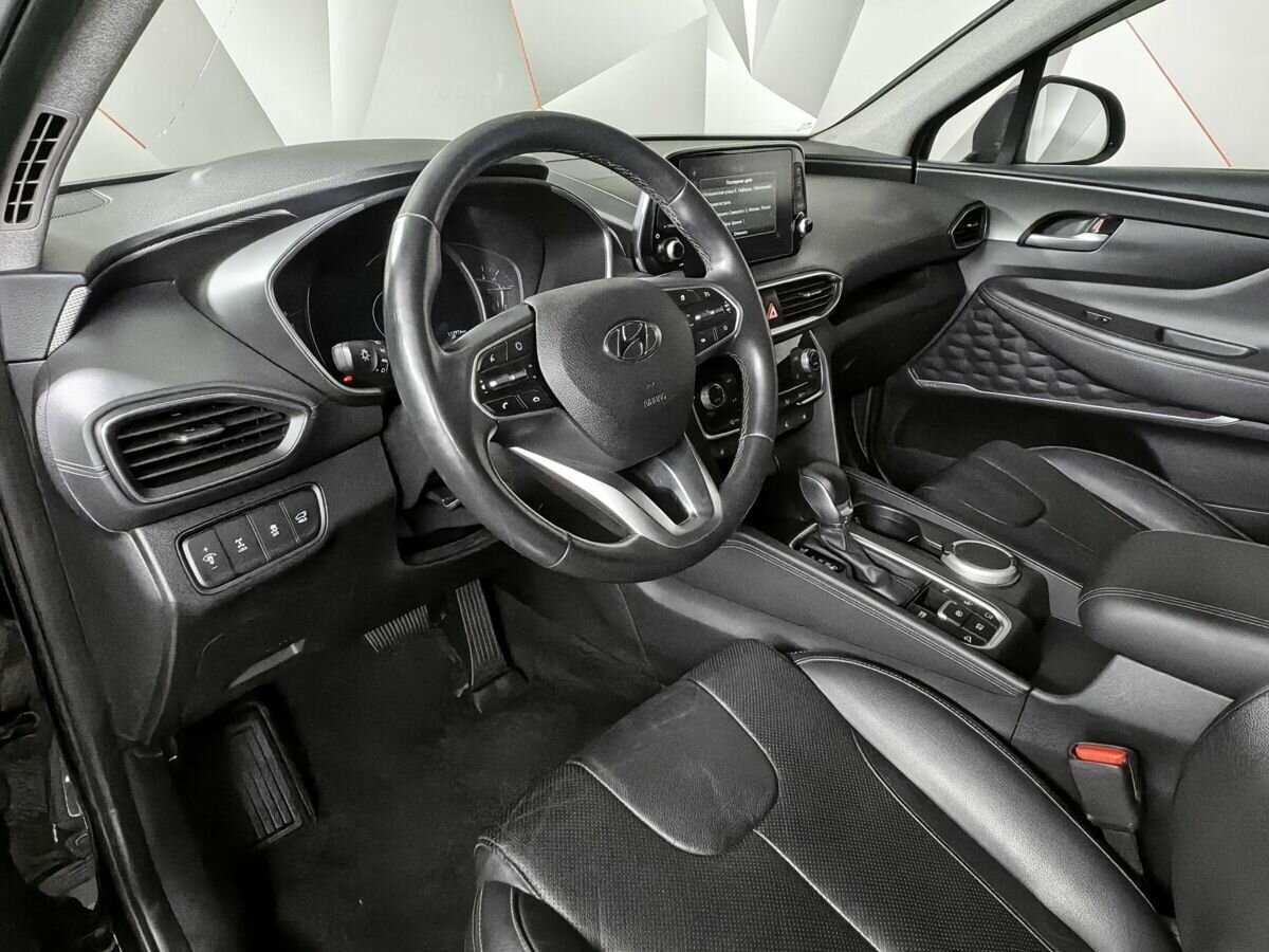 Hyundai Santa Fe с пробегом — 2019 год. Фото: #11