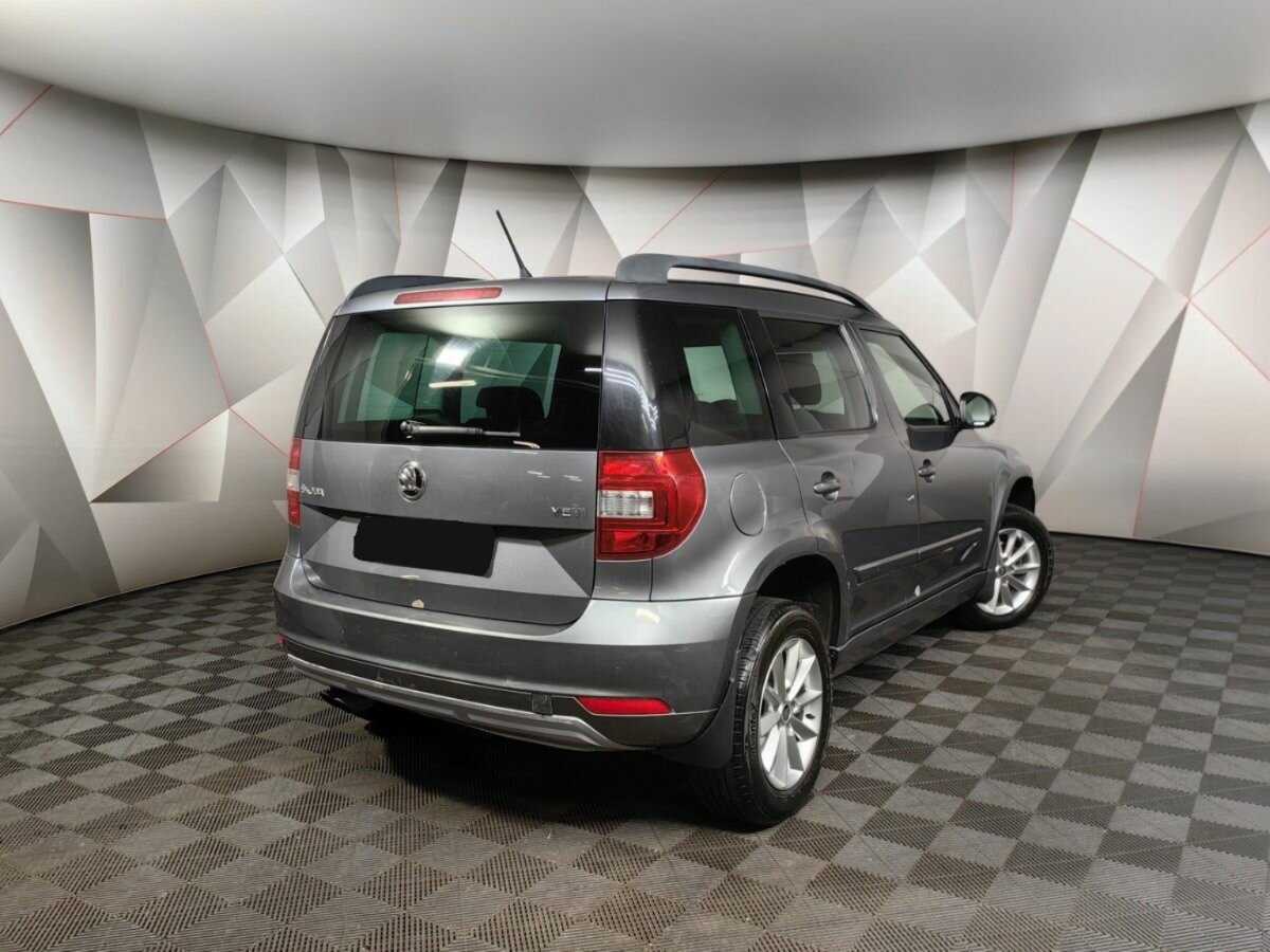 Skoda Yeti с пробегом — 2015 год. Фото: #1
