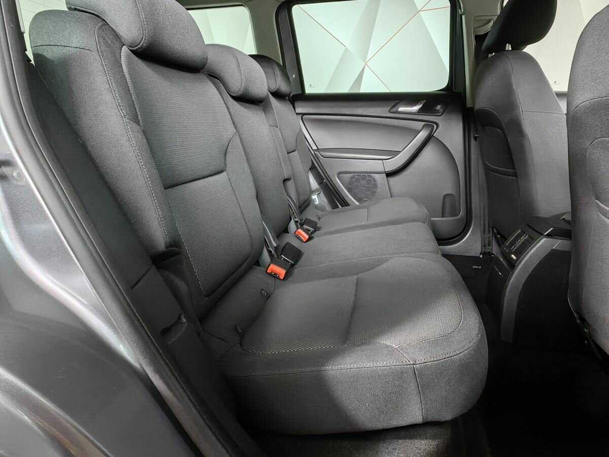 Skoda Yeti с пробегом — 2015 год. Фото: #11