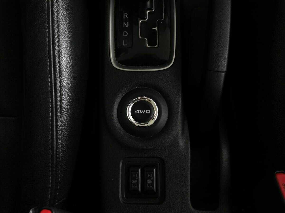 Mitsubishi Outlander с пробегом — 2014 год. Фото: #15