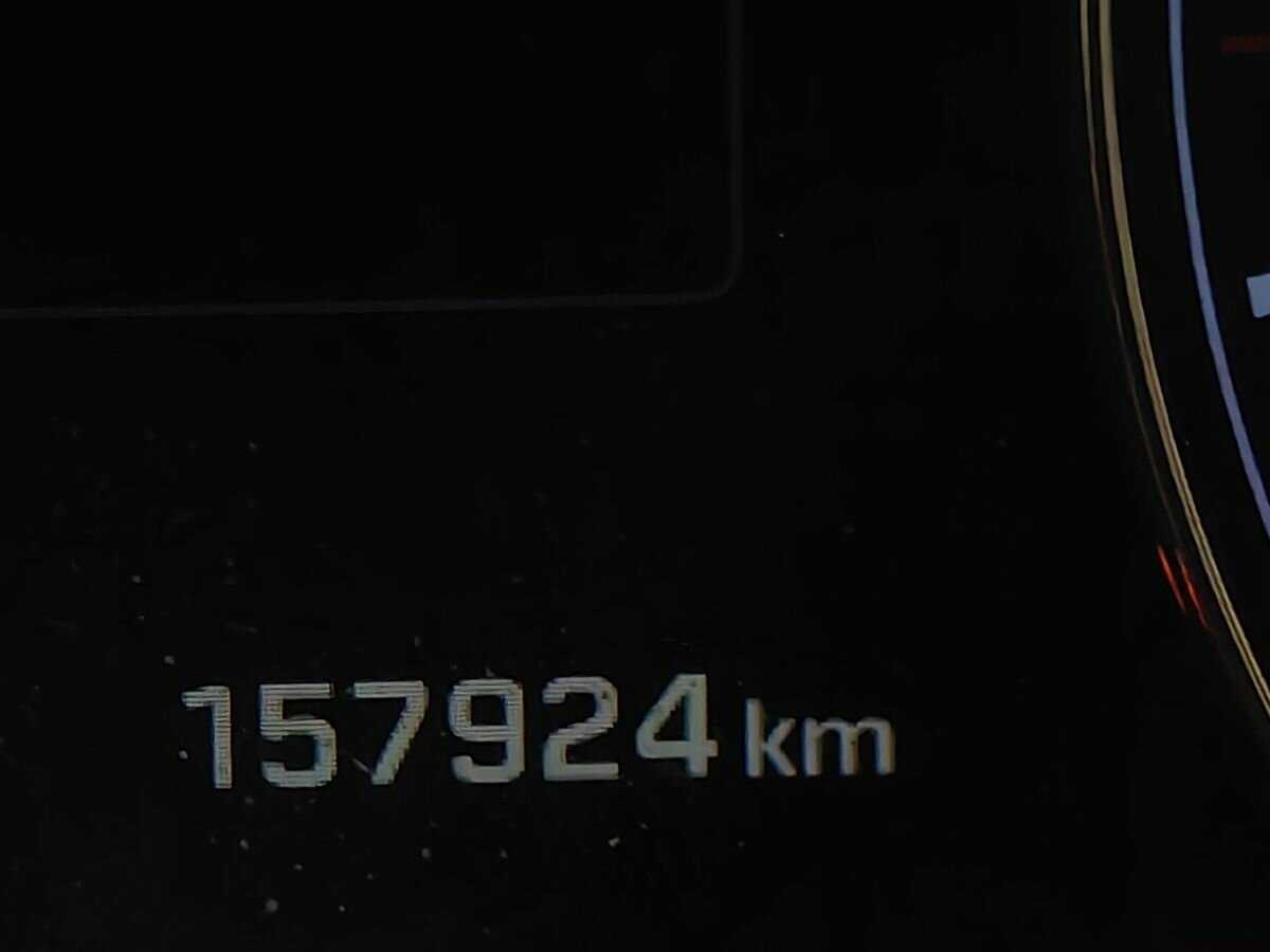 Hyundai Genesis с пробегом — 2014 год. Фото: #13