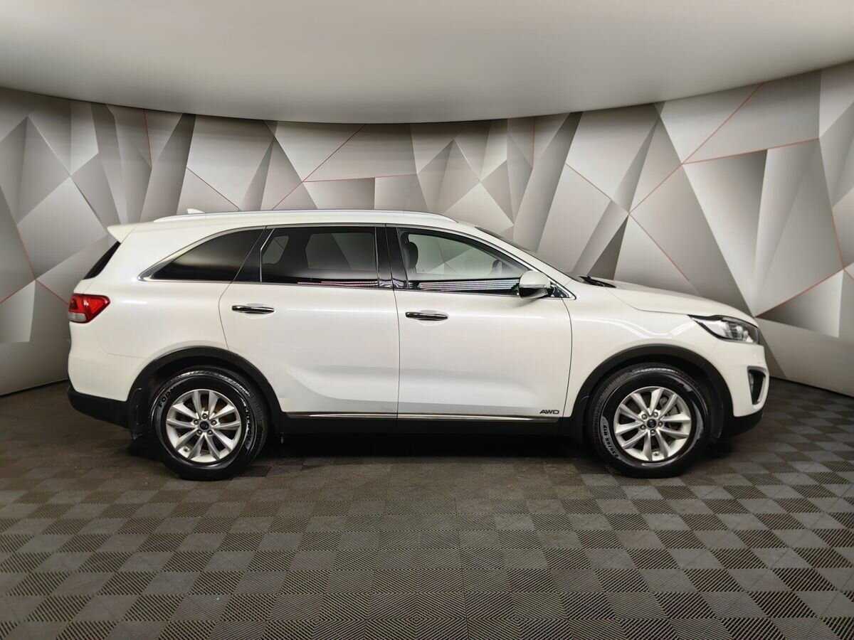 Kia Sorento с пробегом — 2017 год. Фото: #5