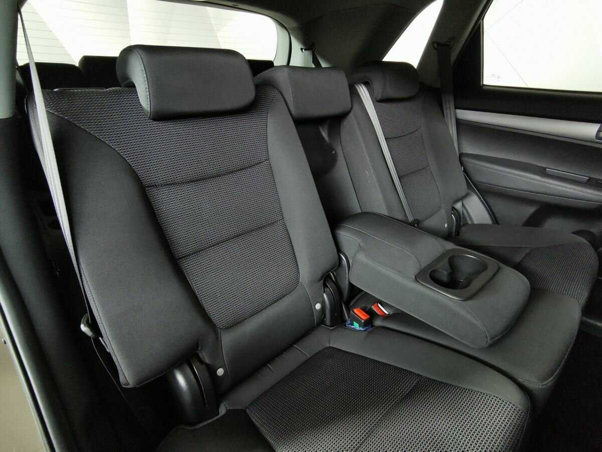 Kia Sorento с пробегом — 2014 год. Фото: #12