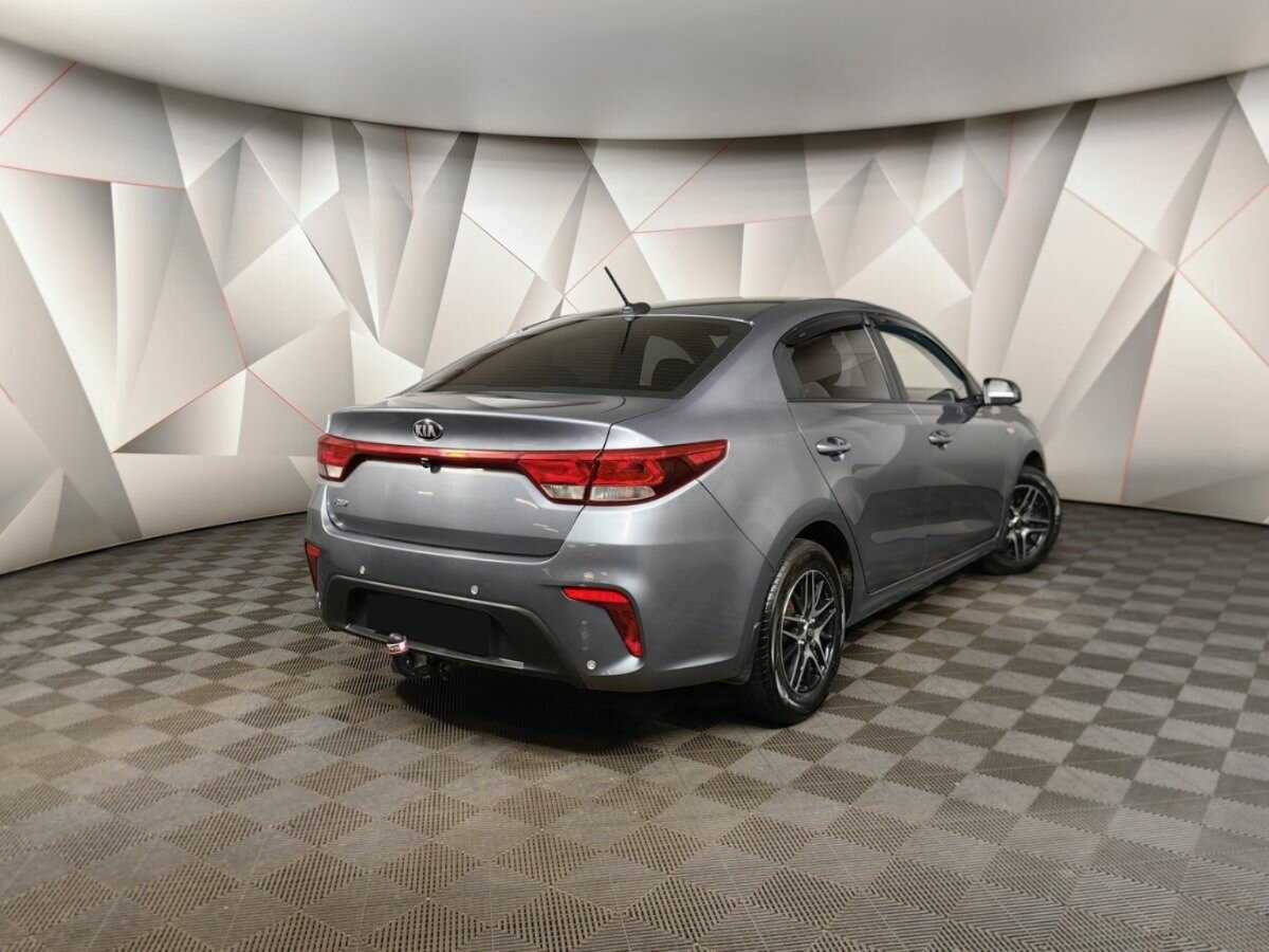 Kia Rio с пробегом — 2018 год. Фото: #1