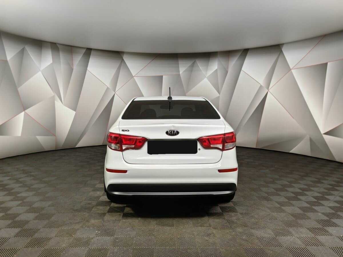 Kia Rio с пробегом — 2017 год. Фото: #7