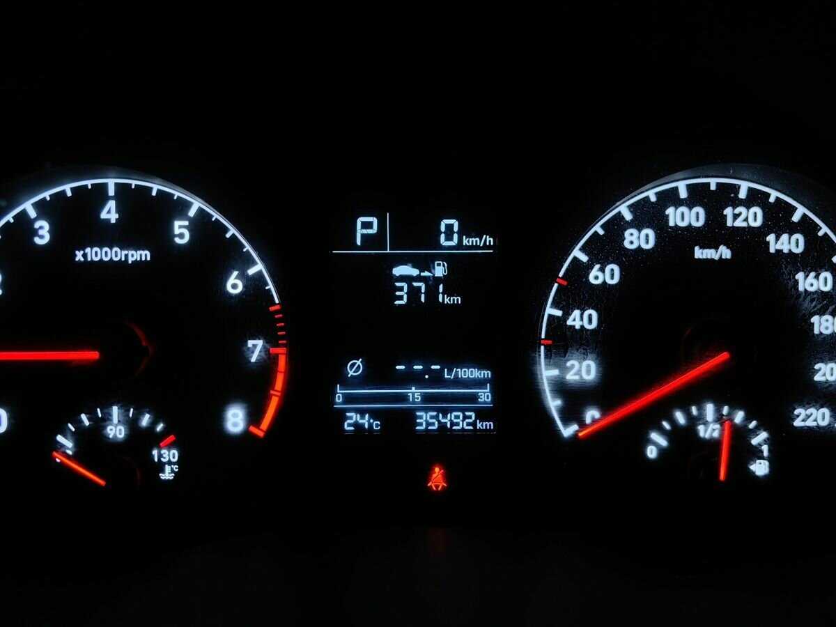 Hyundai Solaris с пробегом — 2017 год. Фото: #15