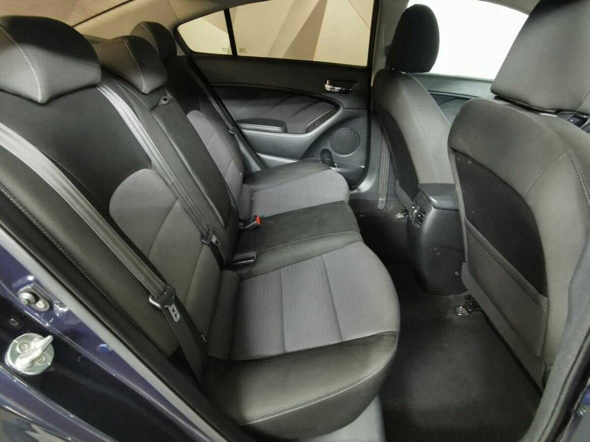 Kia Cerato с пробегом — 2018 год. Фото: #11