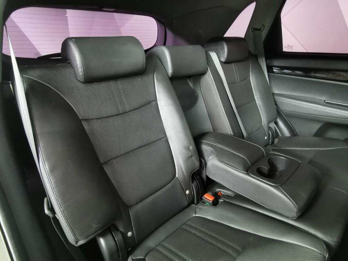 Kia Sorento с пробегом — 2014 год. Фото: #12