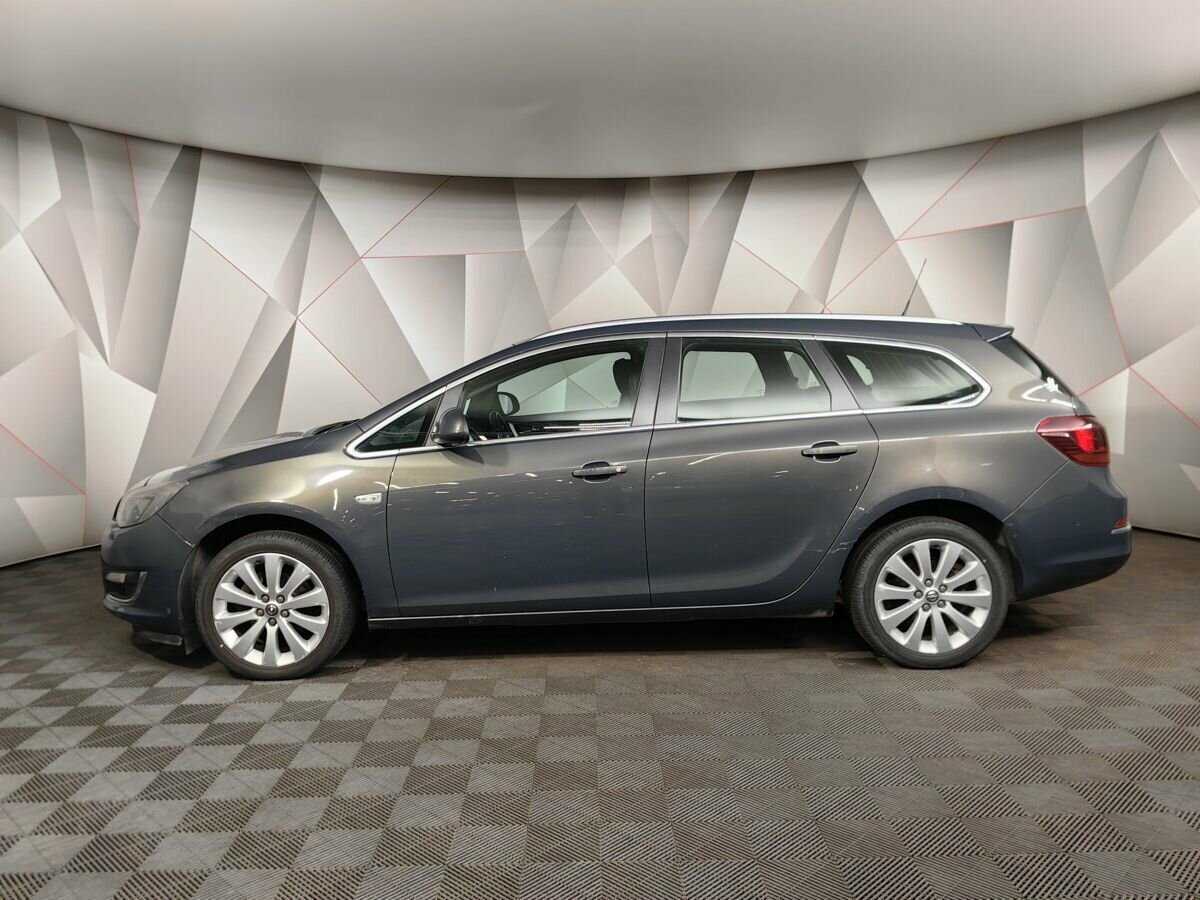 Opel Astra с пробегом — 2014 год. Фото: #4