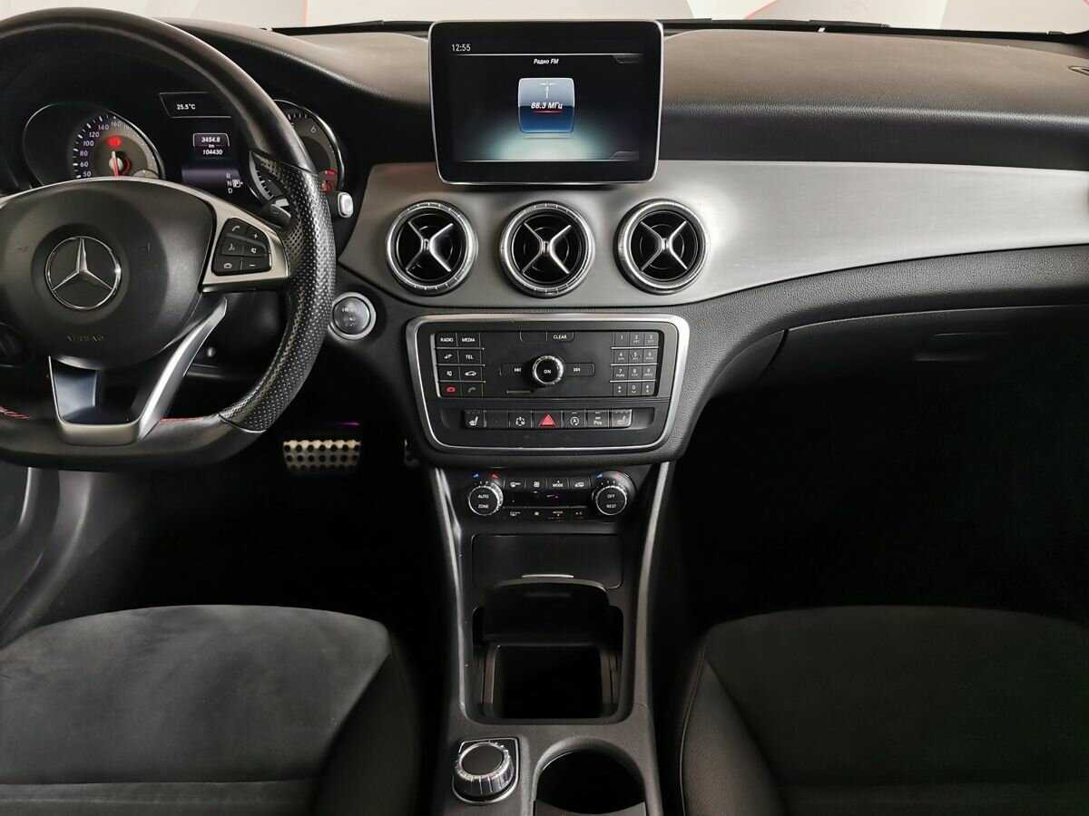 Mercedes-Benz CLA с пробегом — 2014 год. Фото: #10